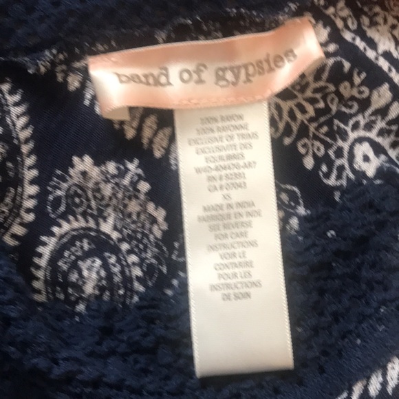 Bundle of 7 (6 tank tops + romper) - Picture 7 of 7